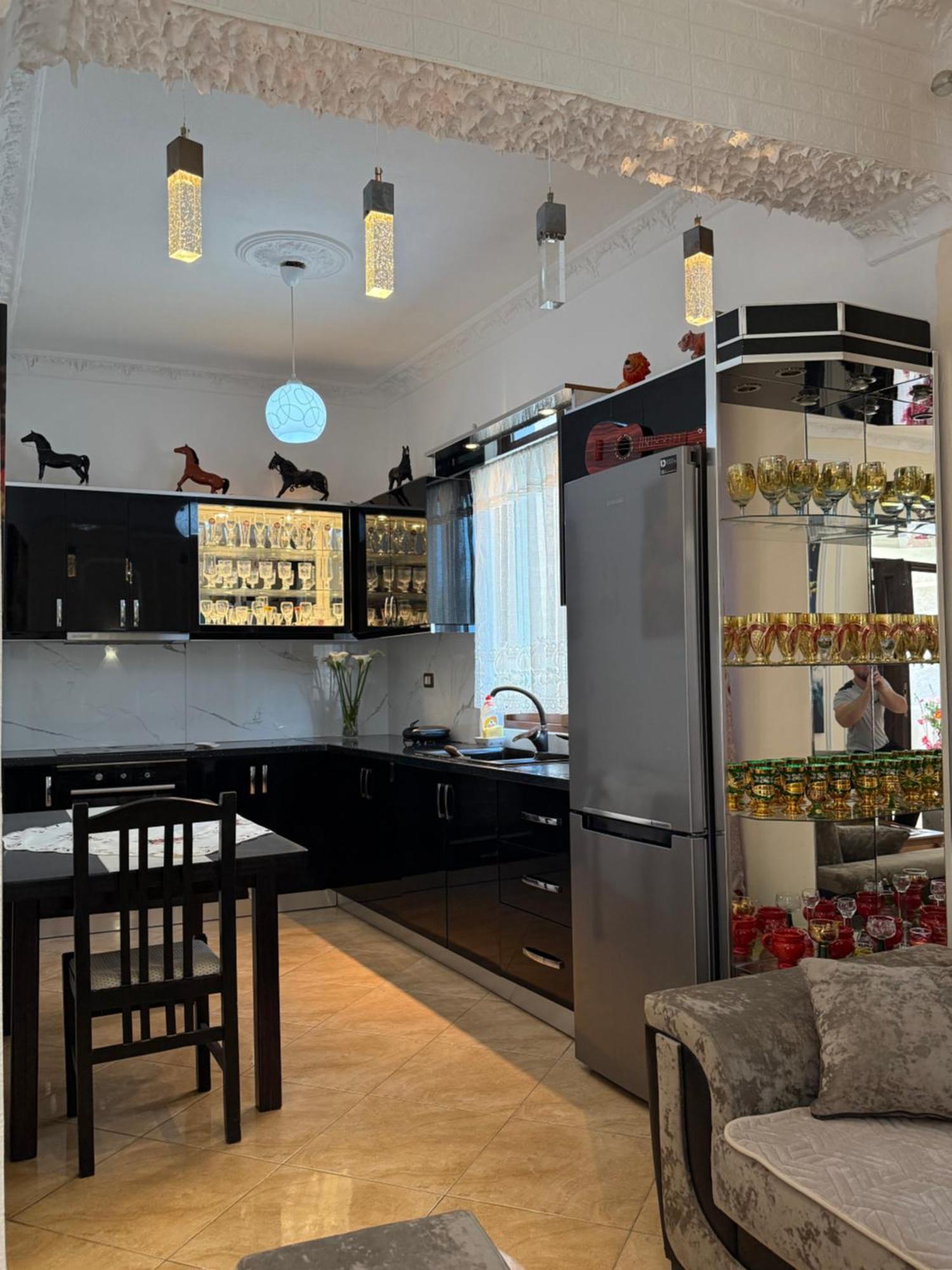 Anel'S Guesthouse Berat Eksteriør billede